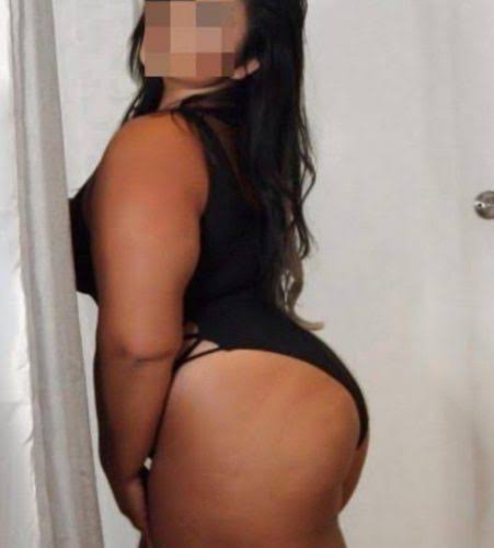 Ankara Escort Mutfakta Çayım Soğurken